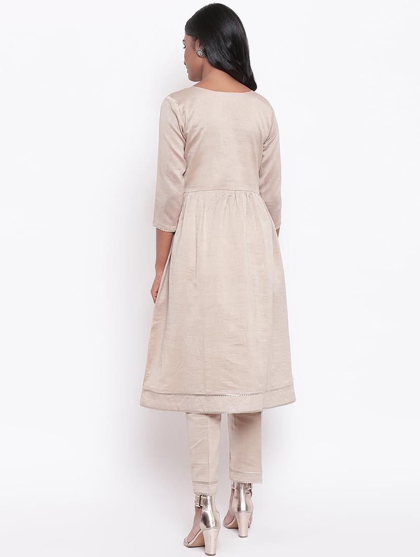 solid chanderi flared kurta - 16589566 - Zoom Image - 3