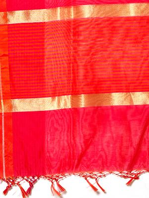 solid bordered banarasi saree with blouse - 16596367 - Standard Image - 3