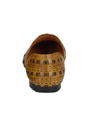 tan leatherette slip on jutis - 16601999 - Standard Image - 3