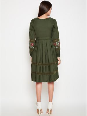 tie knot embroidered a-line dress - 16611931 - Standard Image - 3