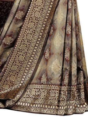 gold block woven saree with blouse - 16636738 - Standard Image - 3