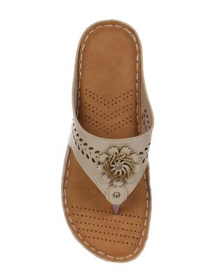 beige slippers flip flops - 16640358 - Standard Image - 3