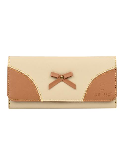 beige leatherette (pu) regular clutch - 16640917 - Standard Image - 1