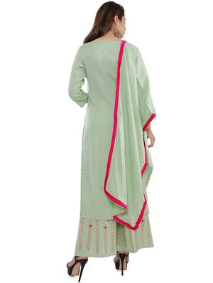Solid suit set - 16643418 - Standard Image - 3