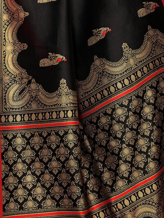 self-design banarasi saree with blouse - 16644660 - Zoom Image - 3