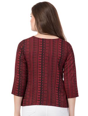 round neck printed top - 16650959 - Standard Image - 3