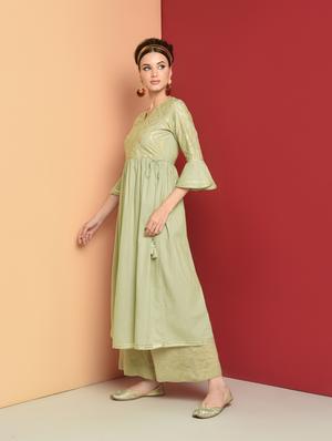 gold print flared kurta - 16654271 - Standard Image - 3