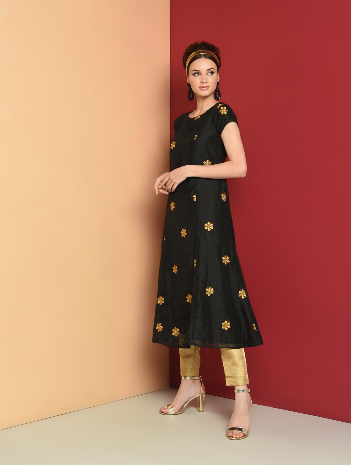 embroidered chanderi a-line kurta - 16654282 - Zoom Image - 3