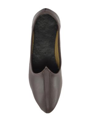 brown leatherette slip on jutis - 16666262 - Standard Image - 3