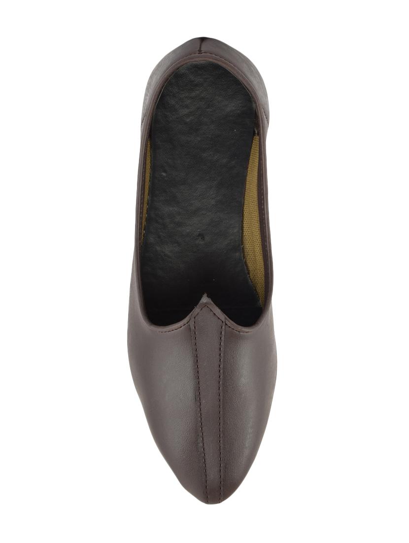 brown leatherette slip on jutis - 16666262 - Zoom Image - 3