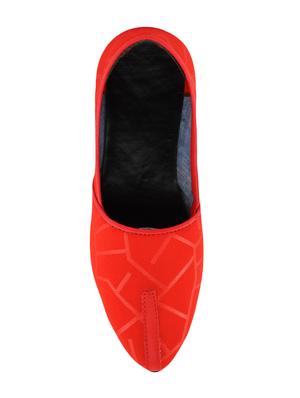 red fabric slip on jutis - 16666268 - Standard Image - 3