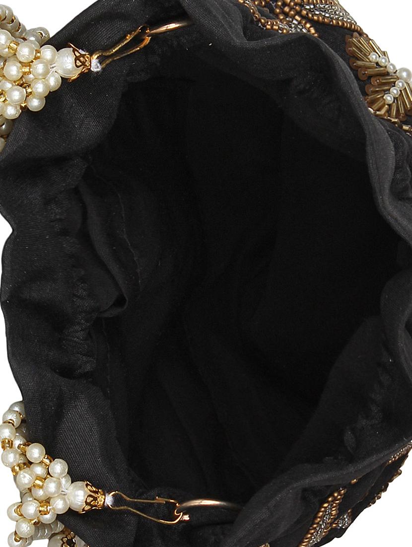 black faux silk box clutch - 16672798 - Zoom Image - 3