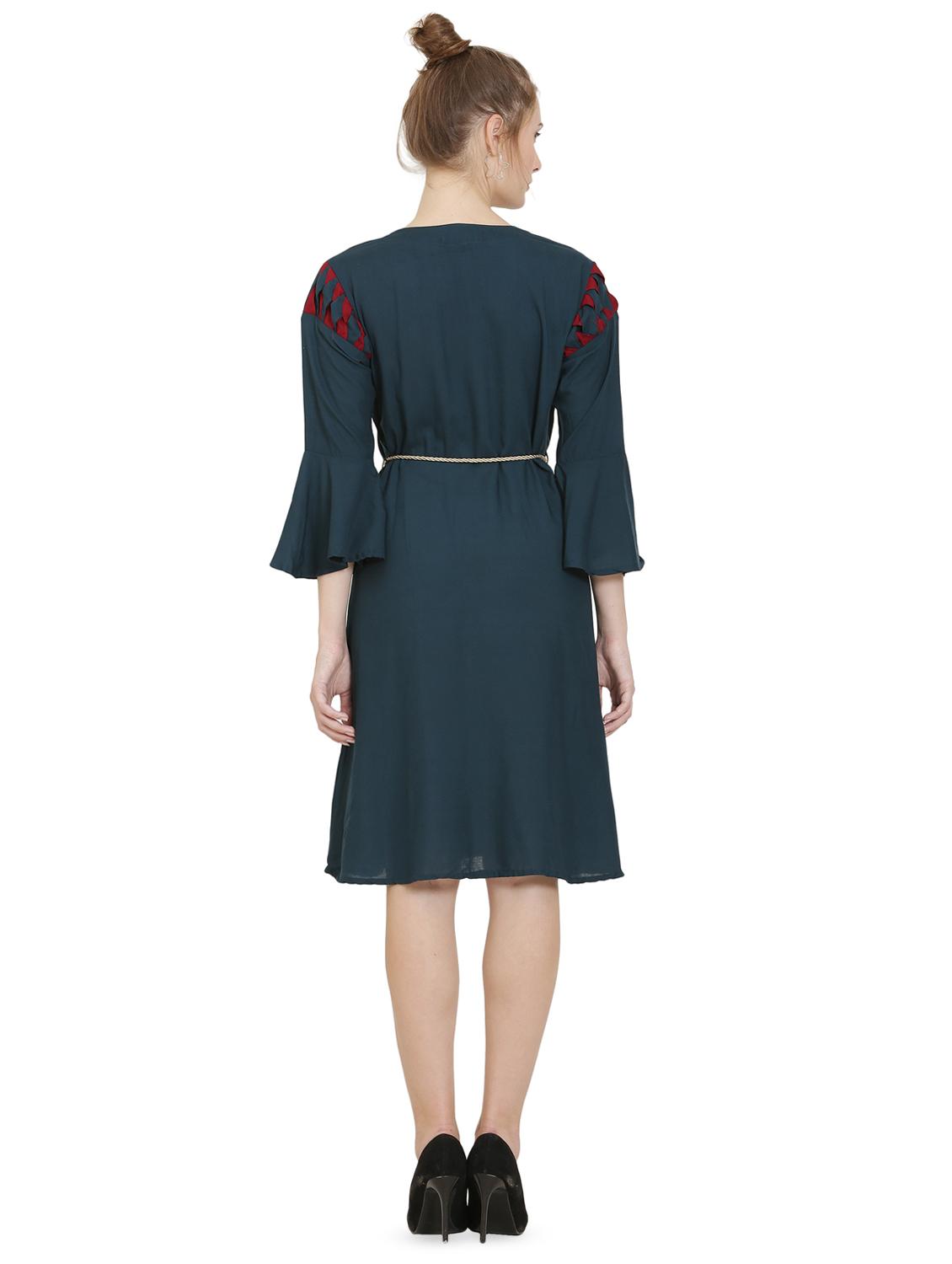 bell sleeved floral applique a-line dress - 16685498 - Zoom Image - 3