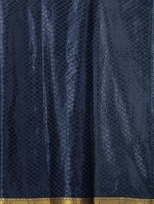 self design kanjivaram saree with blouse - 16736816 - Standard Image - 3
