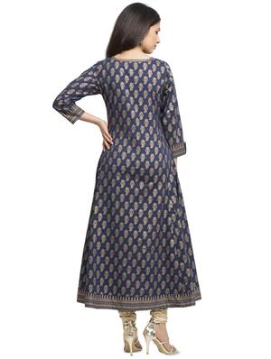foil printed flared kurta - 16745294 - Standard Image - 3
