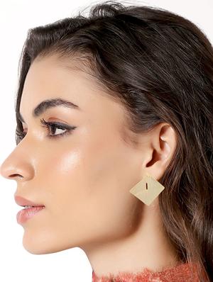 gold metal studs earring - 16768119 - Standard Image - 3