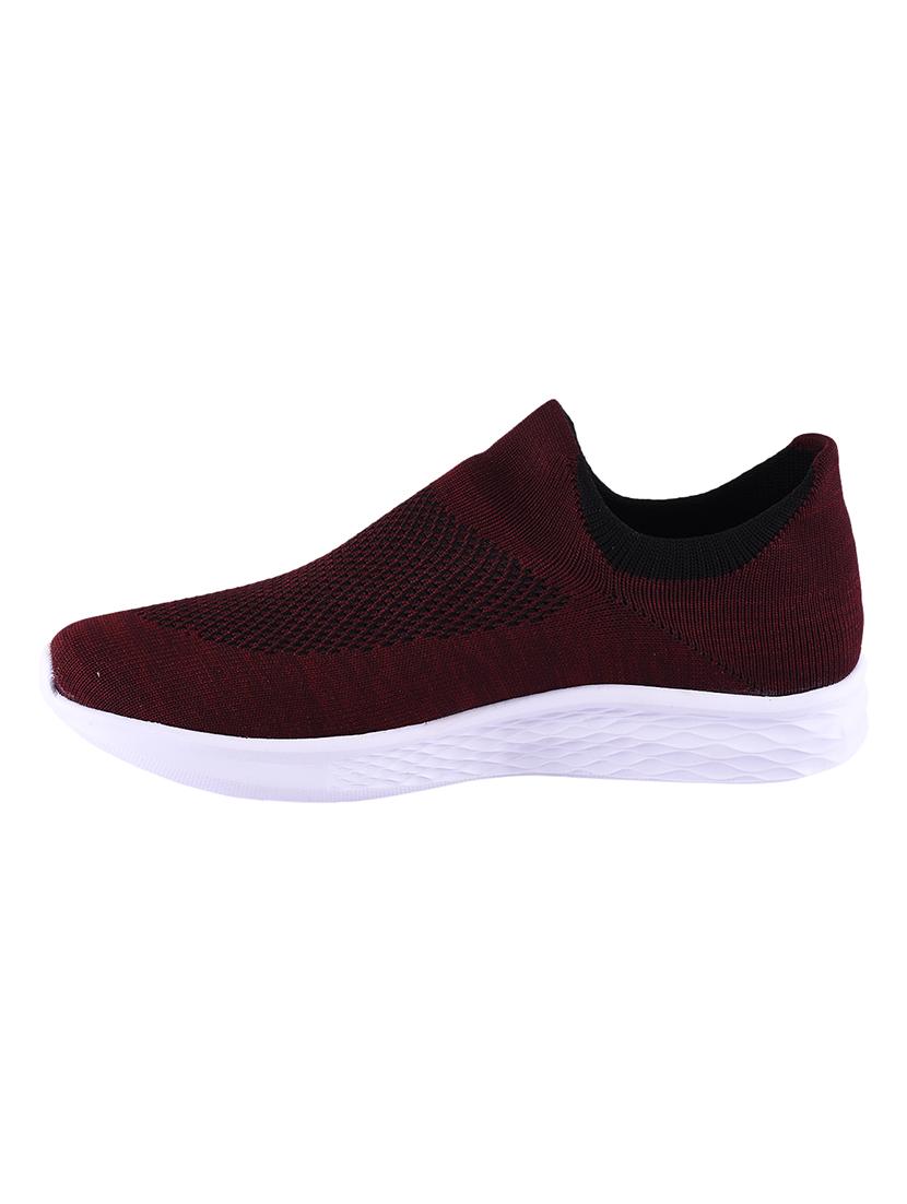 maroon fabric slipon sport shoes - 16770411 - Zoom Image - 3