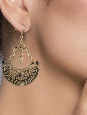 gold metal drop earring - 16774595 - Standard Image - 3