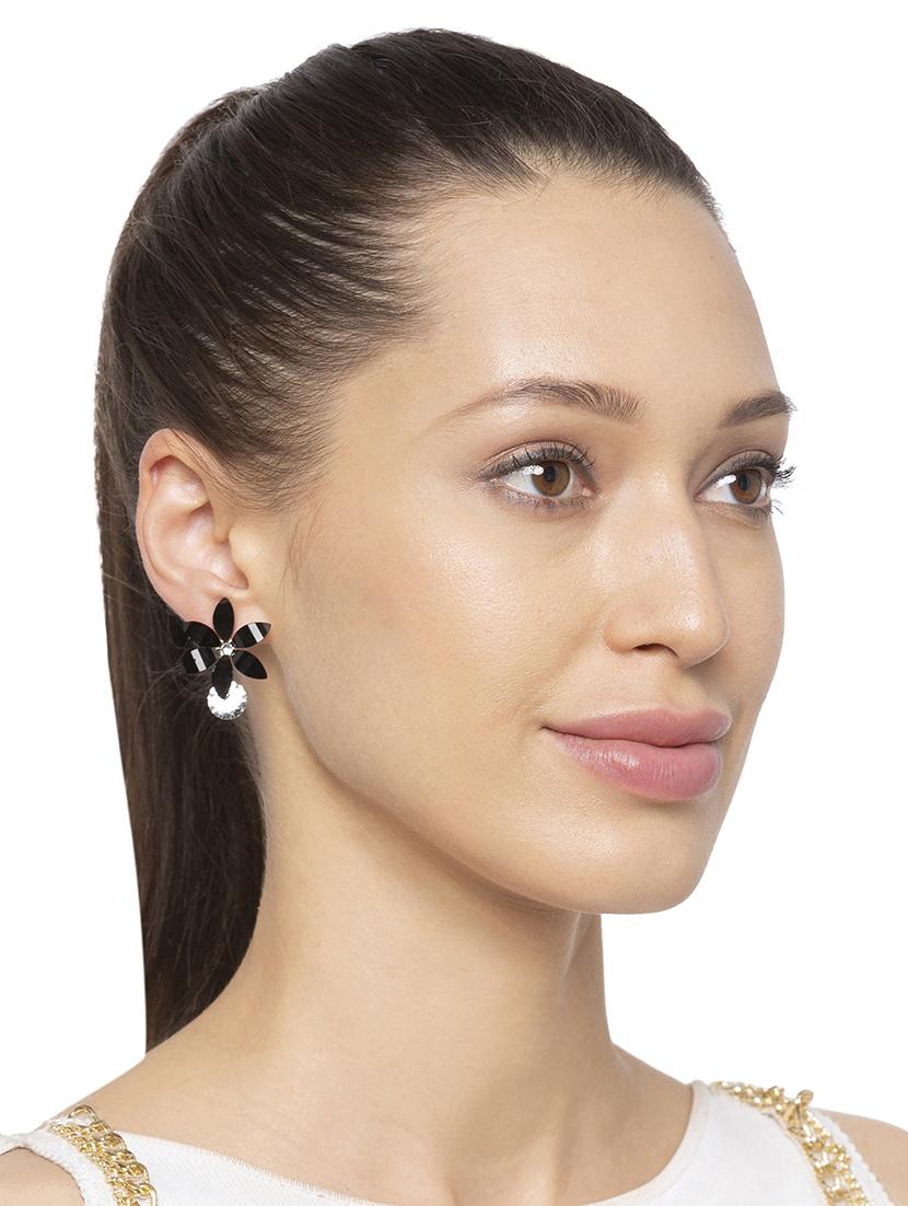 black metal studs earring - 16831338 - Zoom Image - 3
