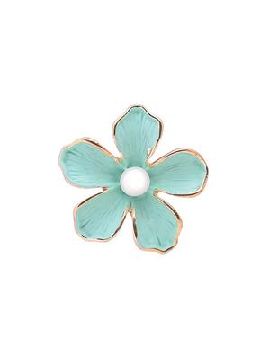 green metal studs earring - 16841856 - Standard Image - 3