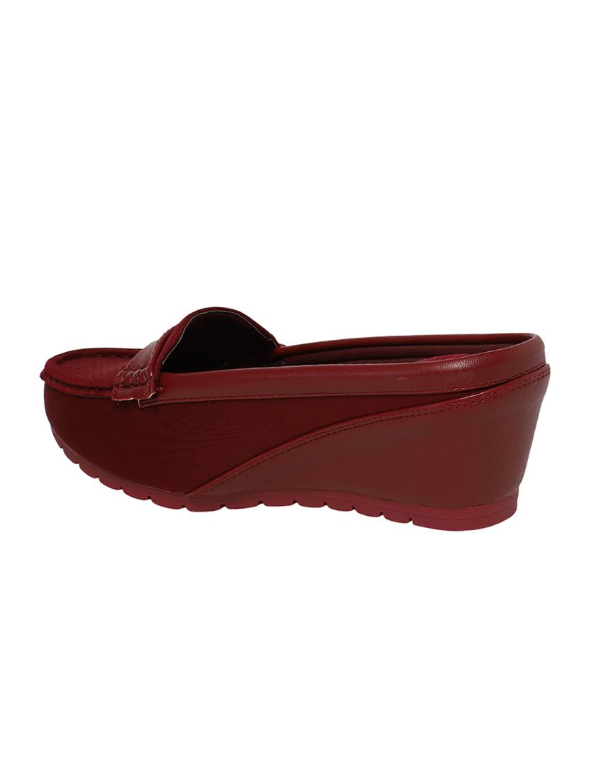 maroon slip on loafers - 16841941 - Zoom Image - 3