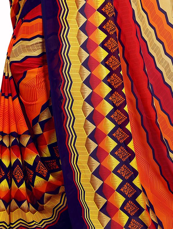 geometric printed saree with blouse - 16872812 - Zoom Image - 3