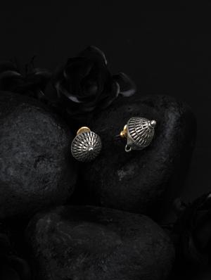 silver studs earring - 16885415 - Standard Image - 3