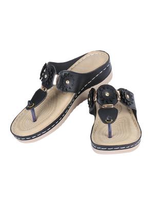 black toe separator sandals - 16890087 - Standard Image - 3