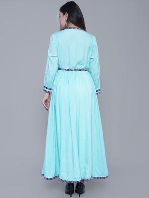 turquoise lace detailed flared kurta - 16980748 - Standard Image - 3