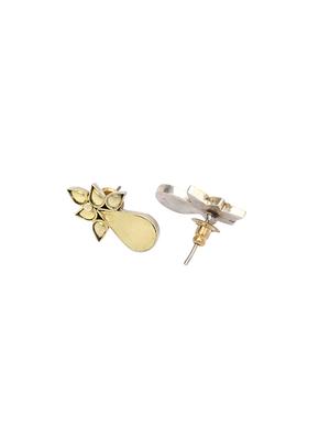 gold silver studs earring - 16991129 - Standard Image - 3