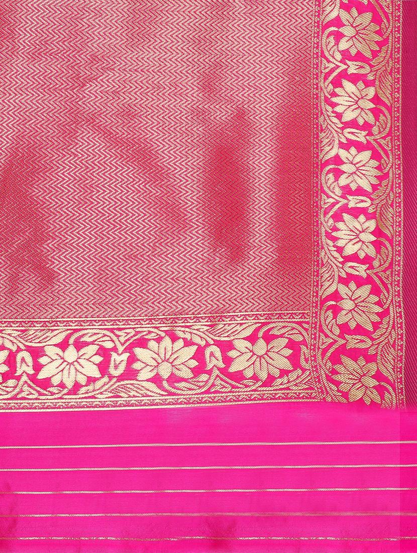floral bordered saree with blouse - 17020820 - Zoom Image - 3
