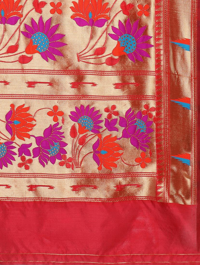 self design floral saree with blouse - 17020823 - Zoom Image - 3