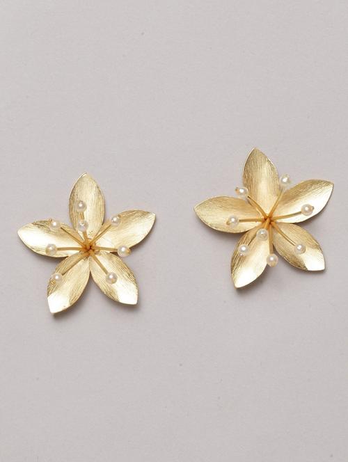 gold brass studs earring - 17021585 - Standard Image - 1