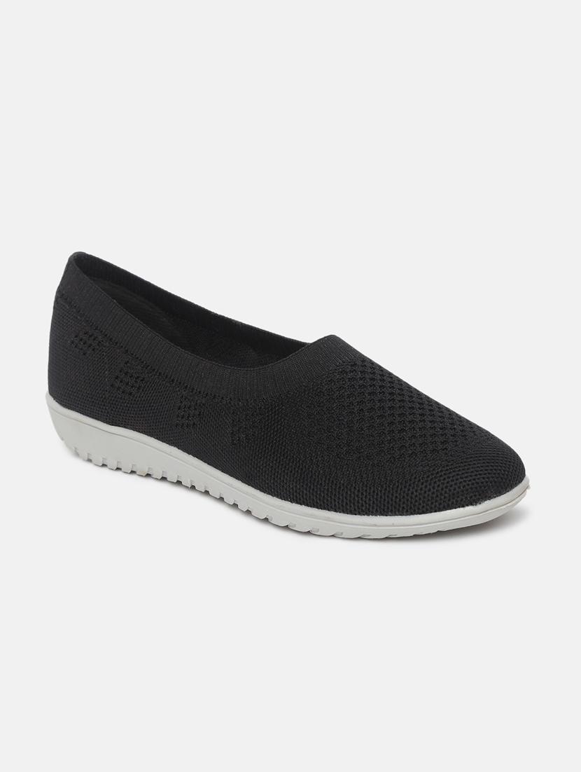 black fabric ballerina