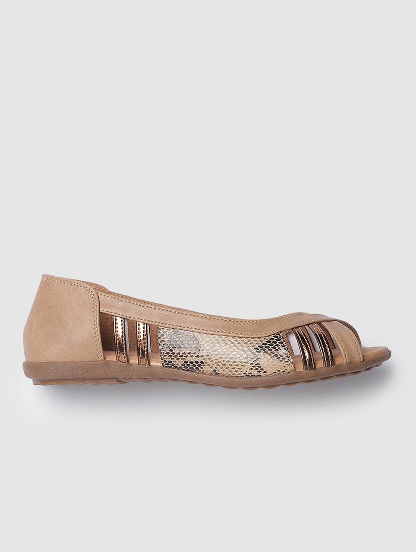 beige faux leather ballerina