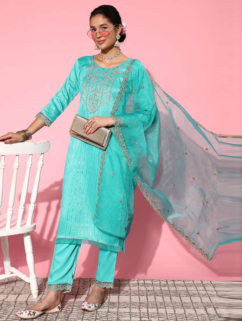 women three quarter sleeve suit set