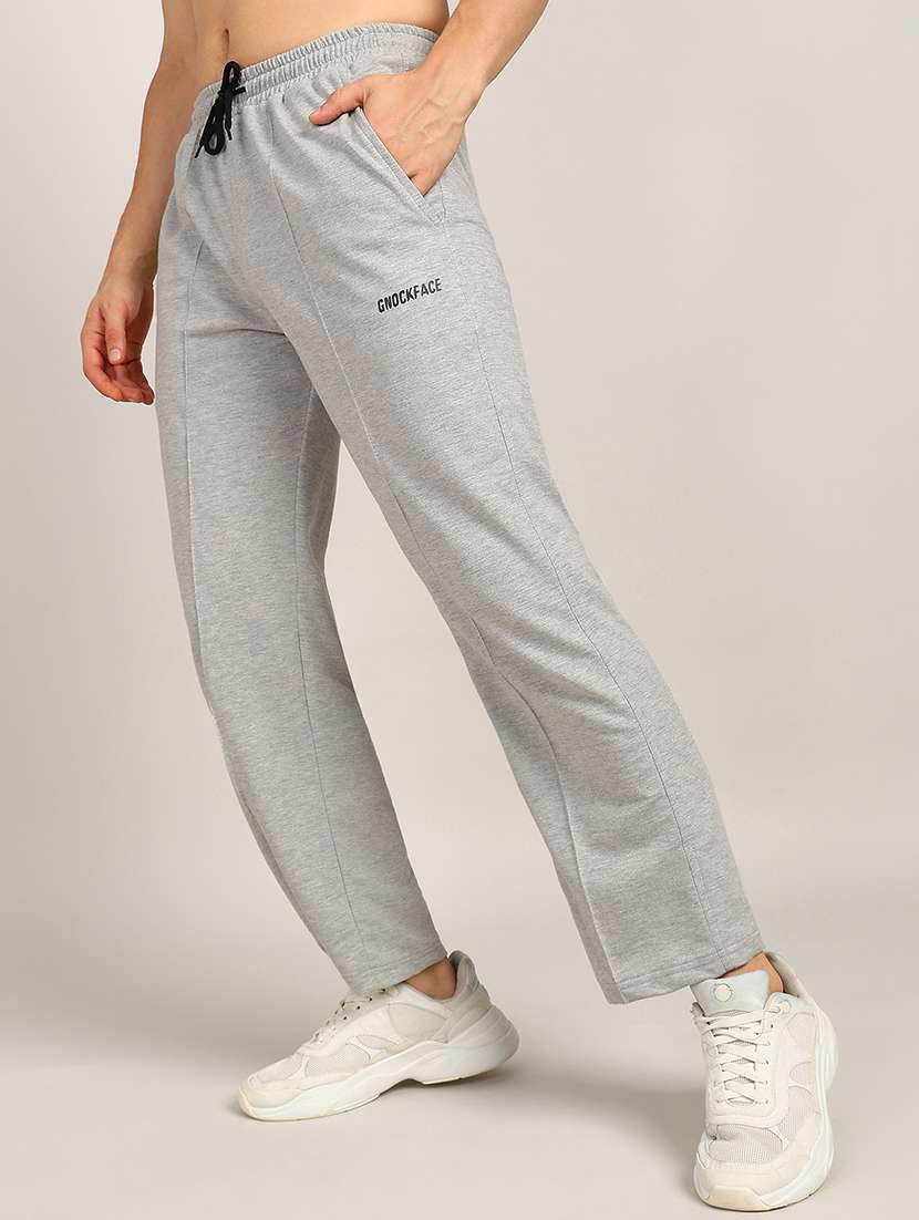 men solid loose fit full length track pant