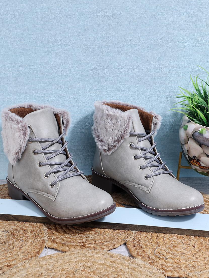 women ankle lenght lace up boot