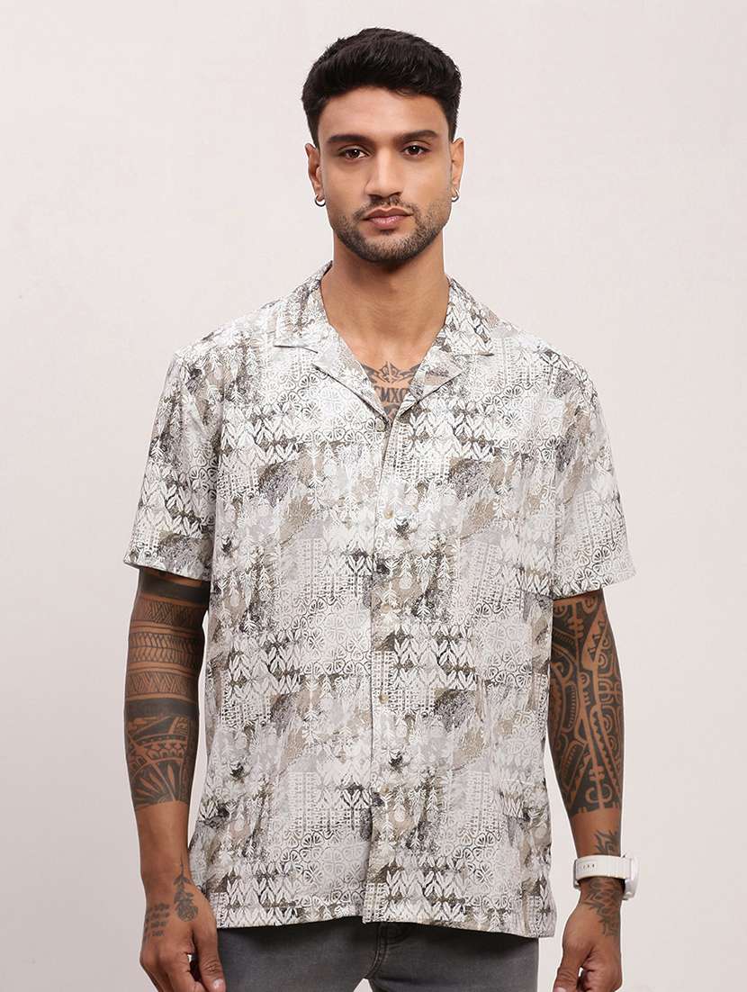 men geometric printed short sleeves casual shirt