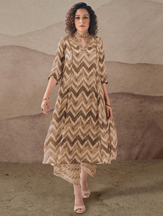 women chevron printed v-neck a-line kurta with palazzos