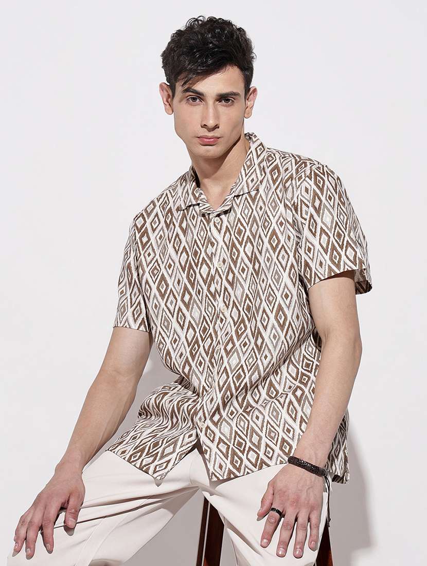 men geometric printed short sleeve loose fit casual shirt