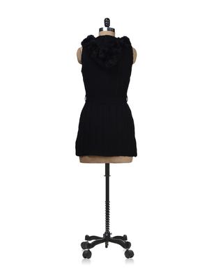 sleeveless black sweater with fur - 51242 - Standard Image - 3