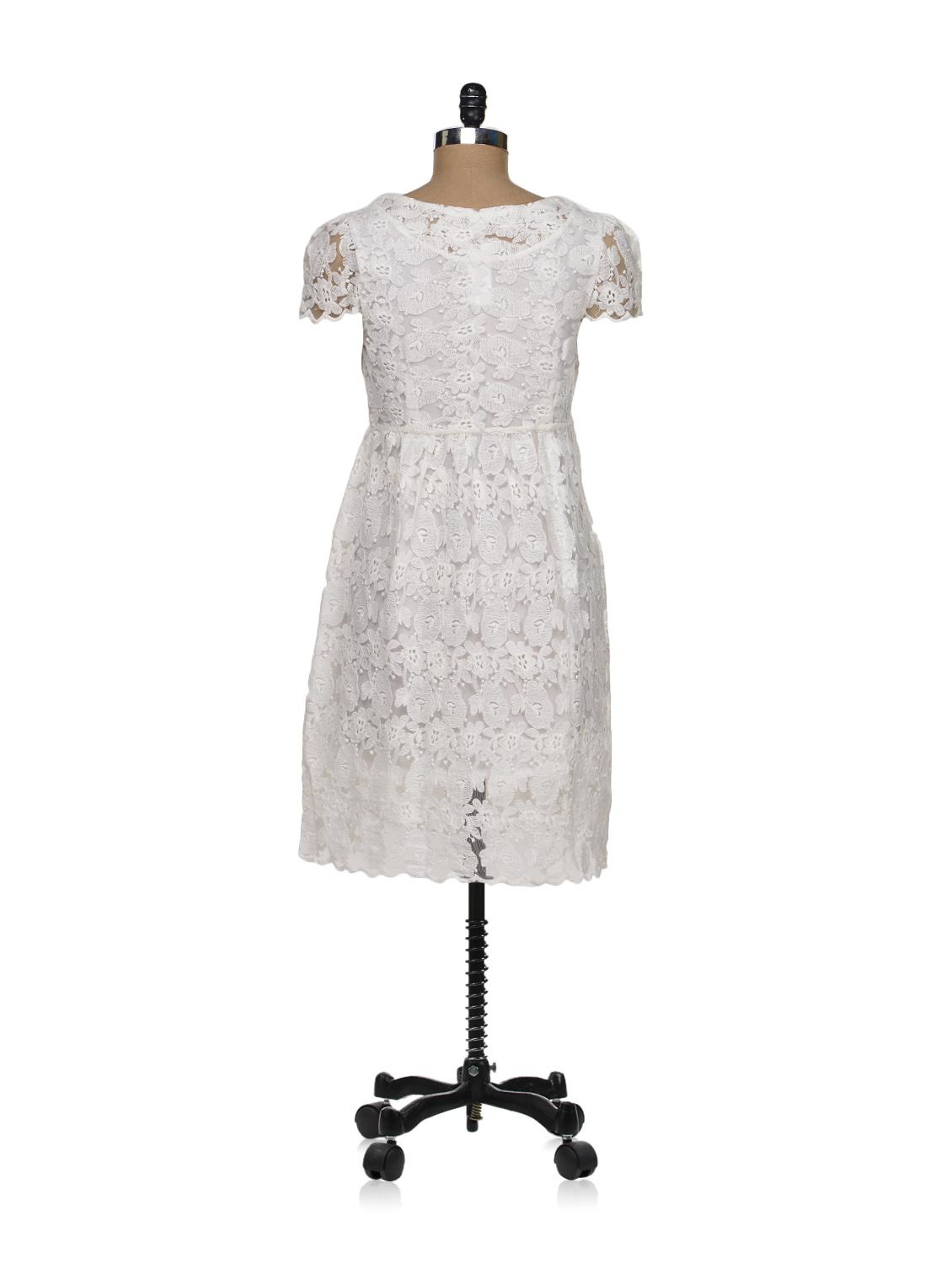 Elegant White Lace Dress - 69319 - Zoom Image - 3