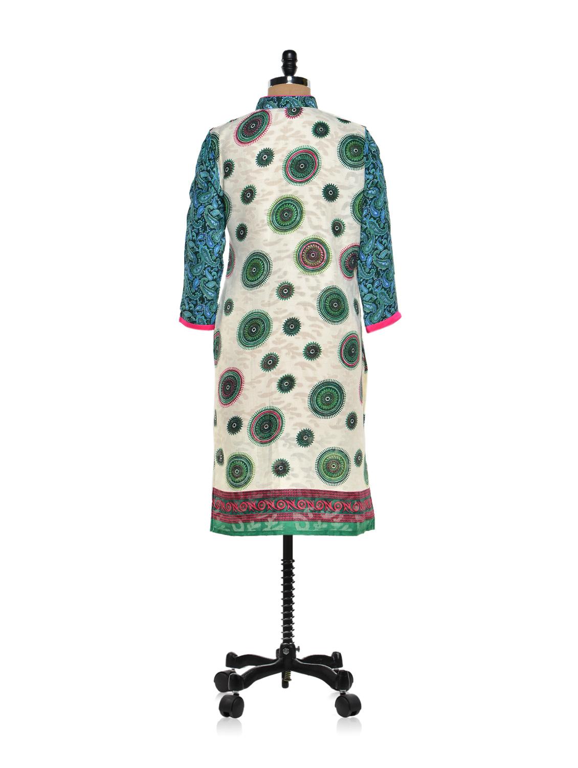 Beige Cotton straight Kurta - 894276 - Zoom Image - 3