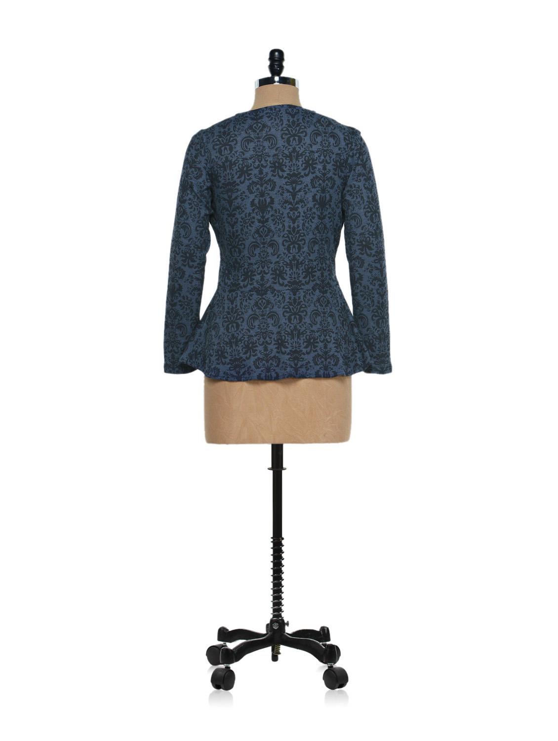 Blue full sleeves zipper fastening jacket - 901447 - Zoom Image - 3