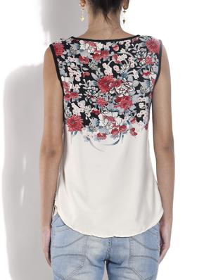 floral die cut scallop hem top - 9565502 - Standard Image - 3