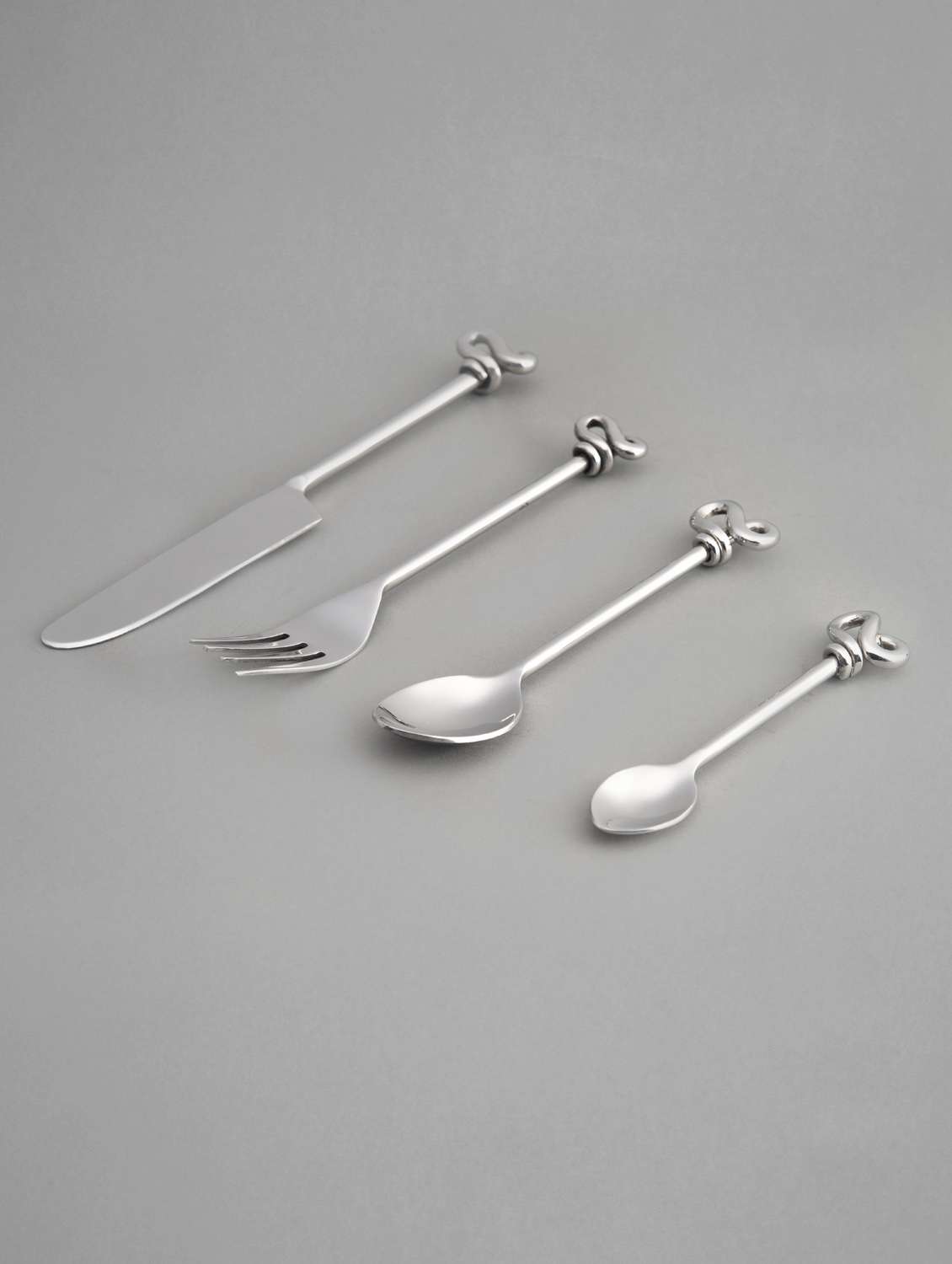 stylish dinner cutlery set