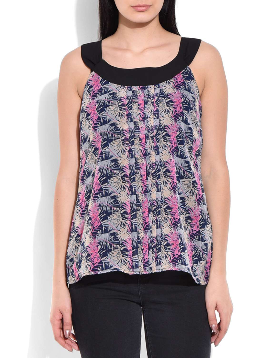 scoop neck pleated top