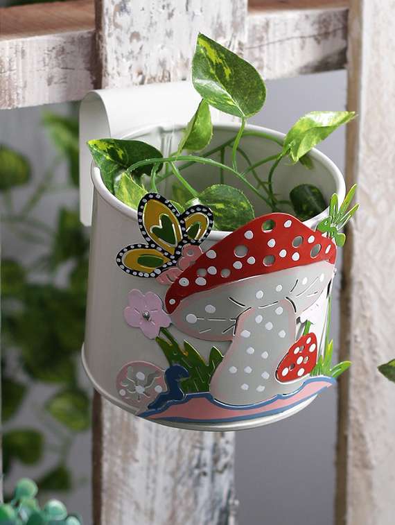 mushroom pot white