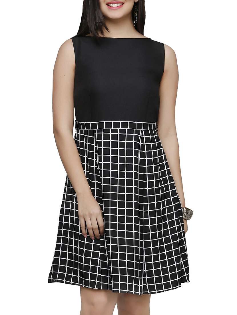 women's abstract dress - 10277405 - Zoom Image - 0